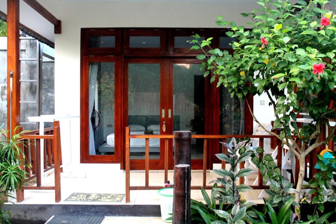 Gili Smile Bungalow Gili Trawangan Exterior foto