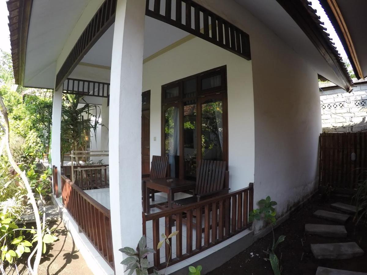 Gili Smile Bungalow Gili Trawangan Exterior foto