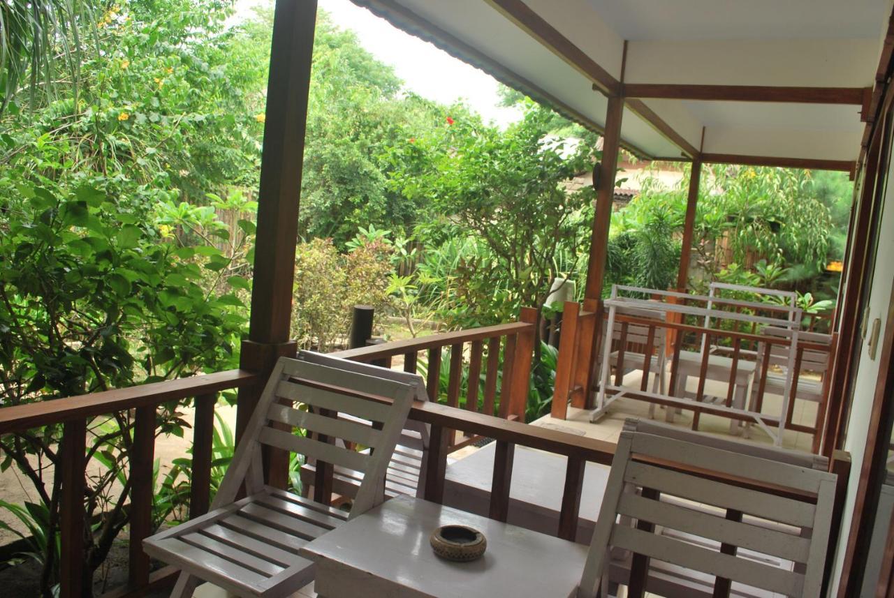 Gili Smile Bungalow Gili Trawangan Exterior foto