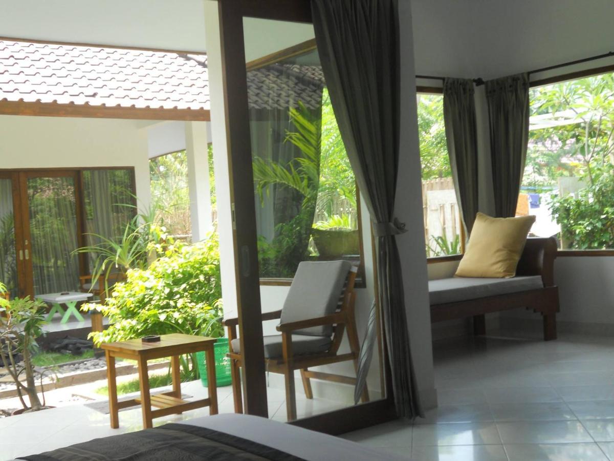 Gili Smile Bungalow Gili Trawangan Exterior foto